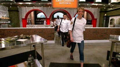 The Cheftestants Enter Last Chance Kitchen's Mini Restaurant Wars