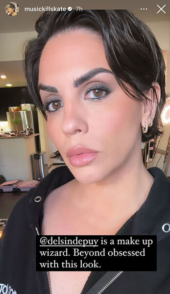 Katie Maloney shows her makeup look for the Emmys.