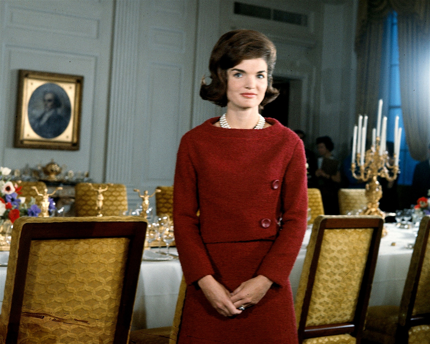 How Louis Vuitton Became The Celebrity Luggage Brand Of Choice  Jacqueline  kennedy style, Jackie onassis, Jackie kennedy style
