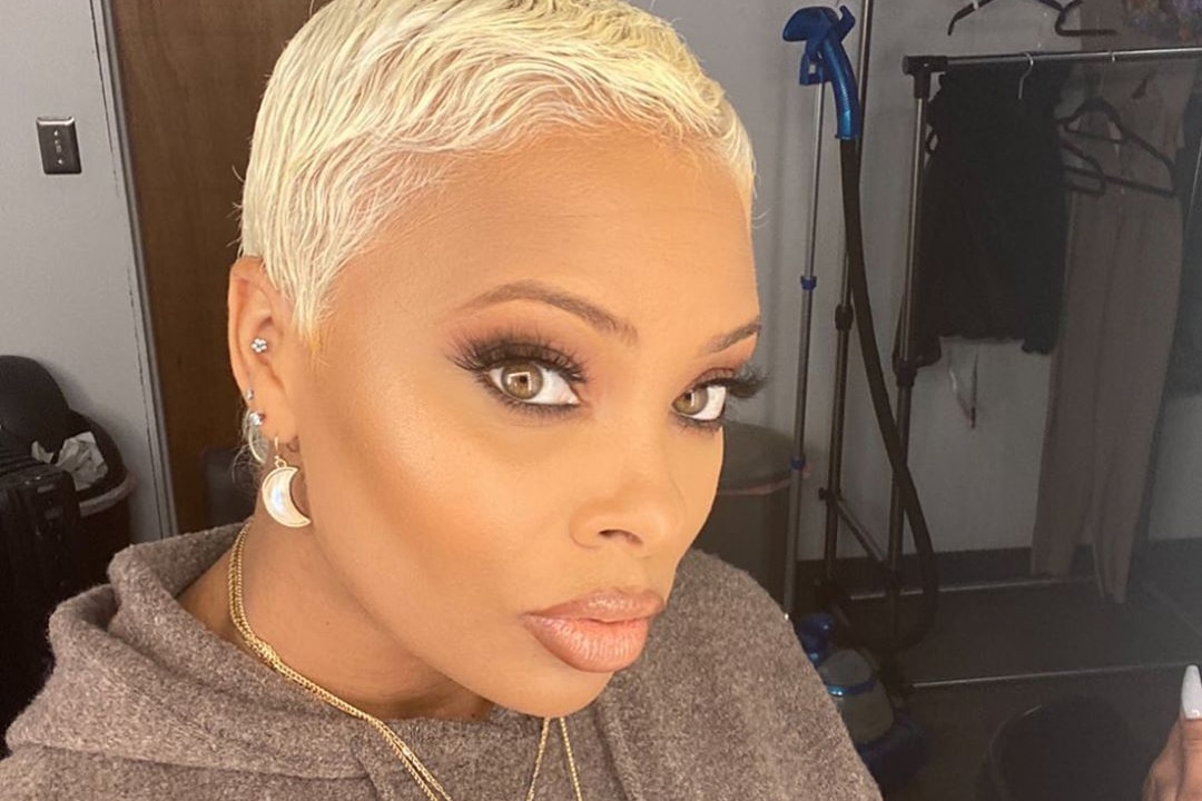eva marcille shows new colorful cropped locs hair look