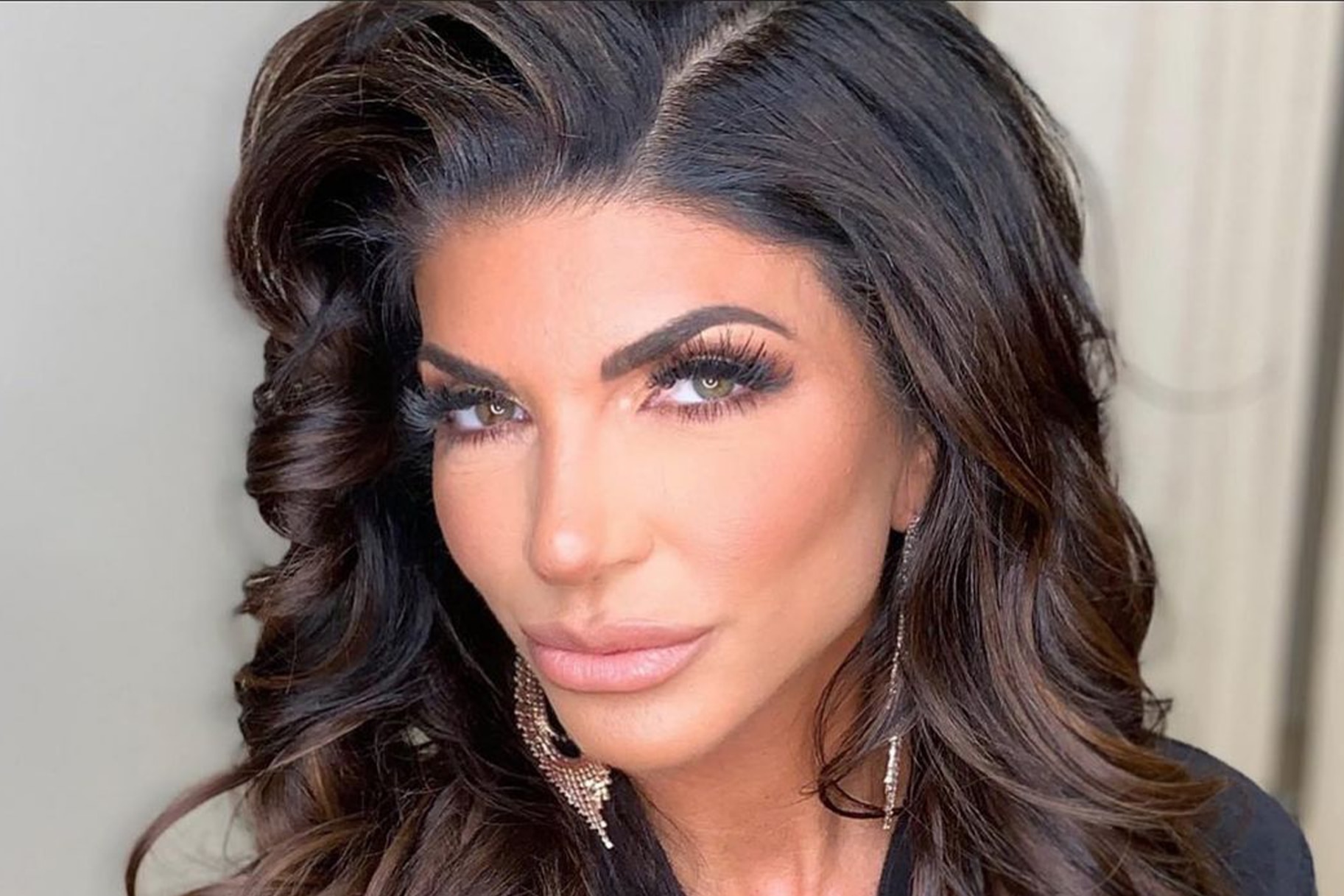 6. The Nail Colors Teresa Giudice Can't Live Without - wide 6