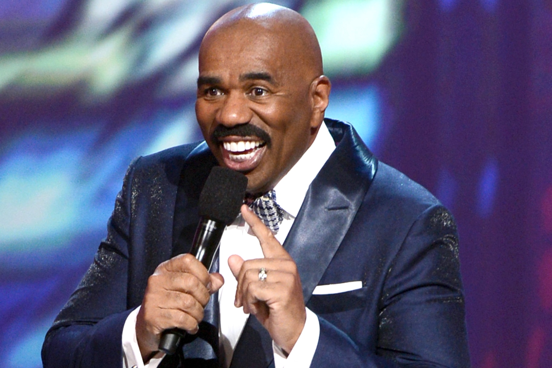Steve Harvey Had to Hire 24-Hour Armed Security After His Miss Universe Flu...