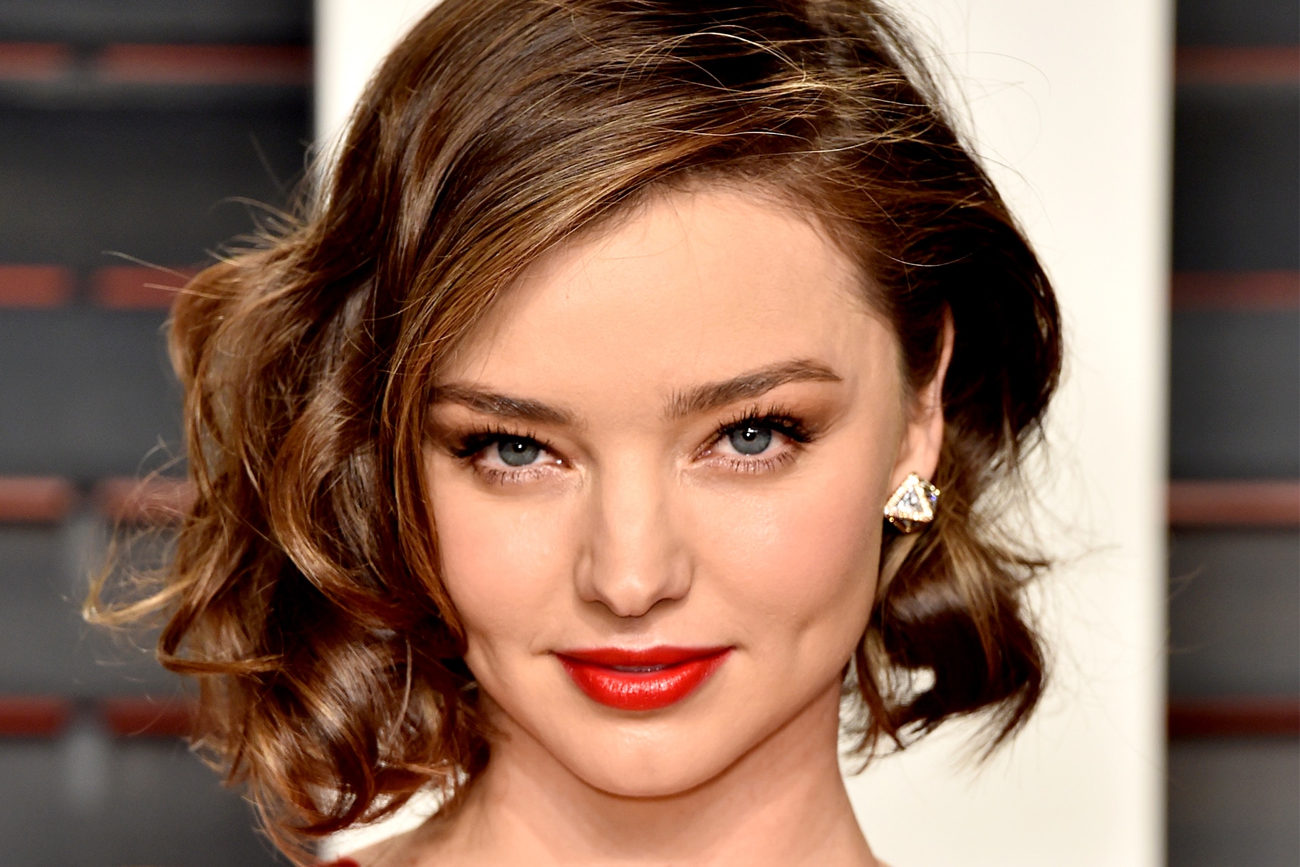 4. Step-by-Step Tutorial for Miranda Kerr's Nail Art - wide 5
