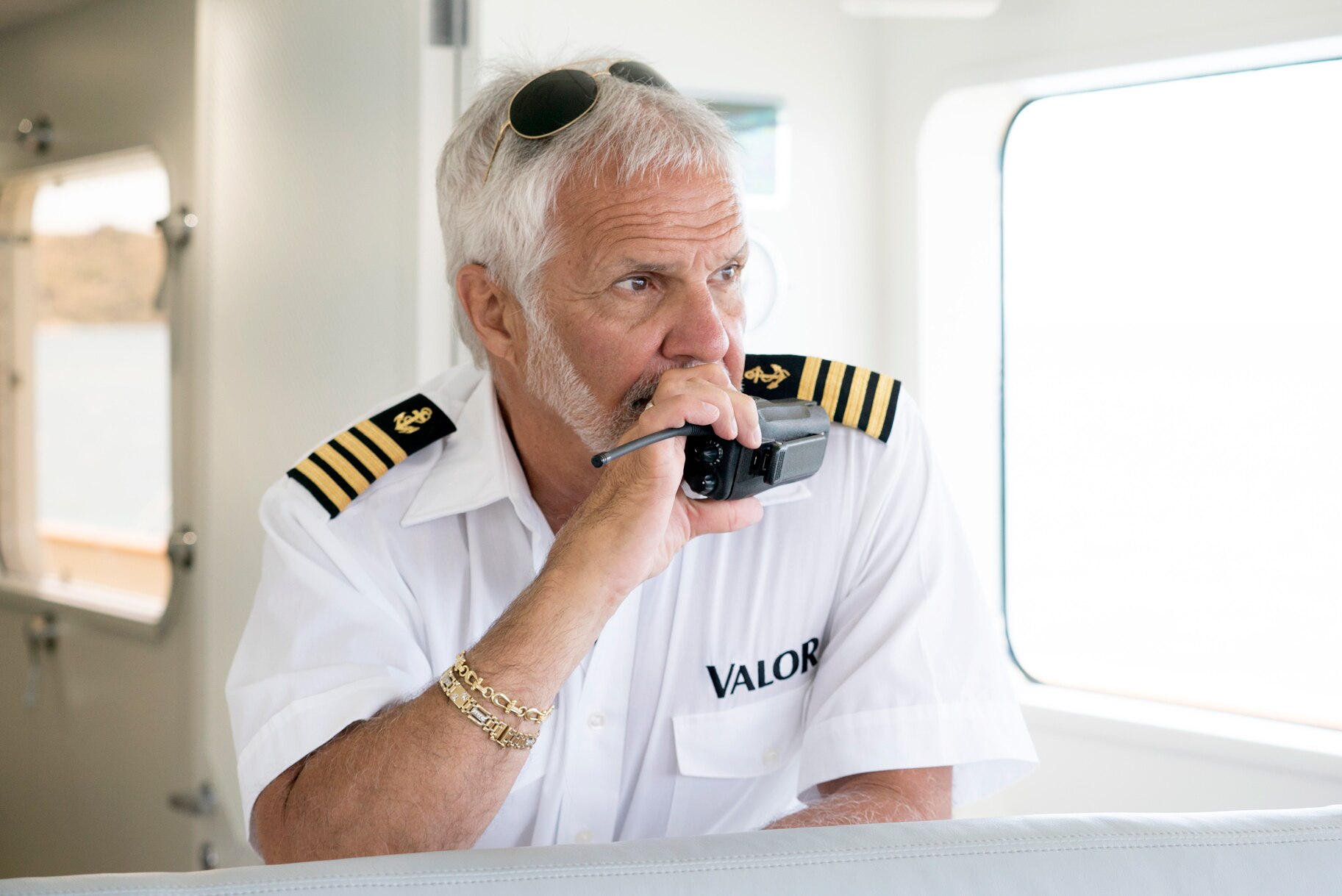We all know that Below Deck's Captain Lee Rosbach is the "Stu...