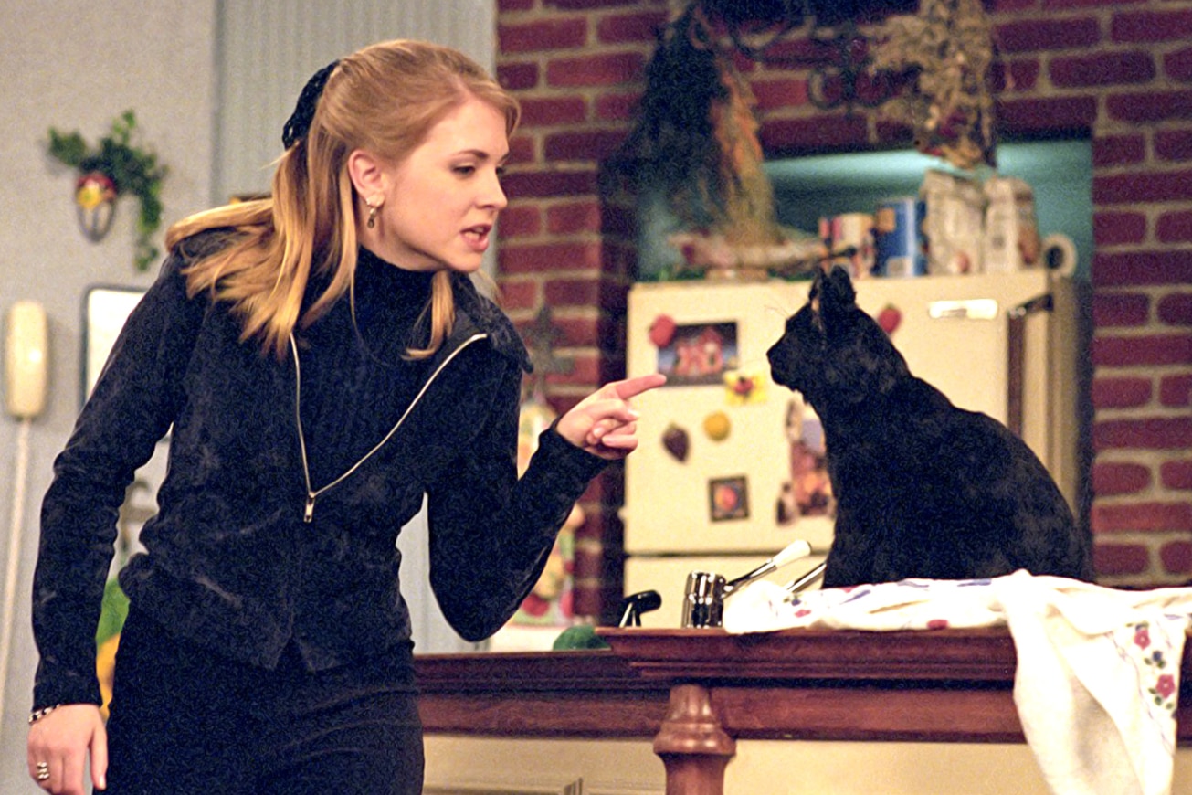 Sabrina The Teenage Witch Cast Reunited Photos The Daily Dish