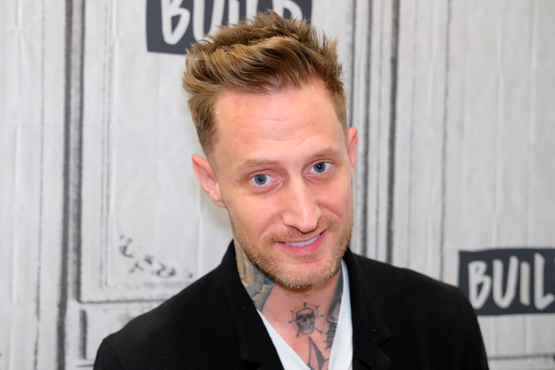 Michael Voltaggio's Blue Hair Transformation: See the ... - wide 10