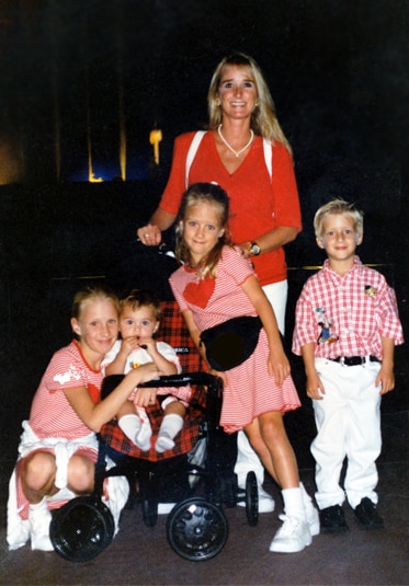 Kim Richards together with her four kids.