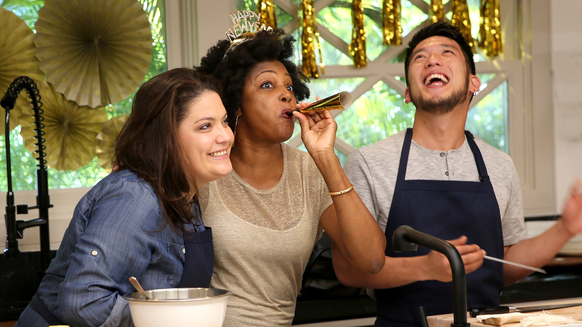 Top Chef Season 18 Alums Compete to Make Quick & Tasty New Year's Day Brunch Dishes