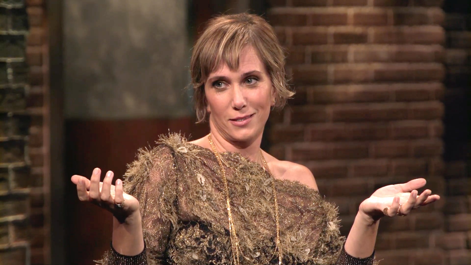How a Psychic Helped Convince Kristen Wiig to Move to LA