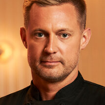 Top Chef Season 17 Headshot Bryan Voltaggio