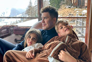 Frederik Ekland and his children while on vacation.