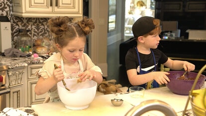Chef Tracey Has an Adorable Cooking Lesson with Kane and Kaia Biermann
