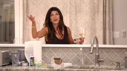 Teresa Giudice Storms Off After Feeling "Attacked" by the Ladies