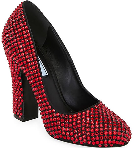 Stassi Schroeder Wears Red Prada Heels for Stassi AF Tour | Style & Living