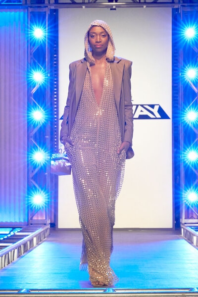 Project Runway 1813 Final Outfit 08