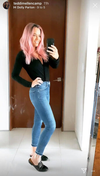 Teddi Mellencamp Pink Hair 1