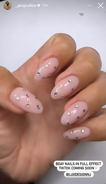 Gia Giudice's rhinestone embellished nails.