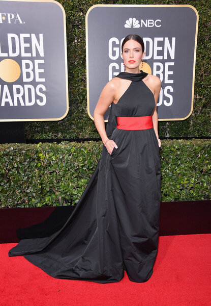 Golden Globes 2018: All Stars Wearing Black for Time's Up | Style & Living