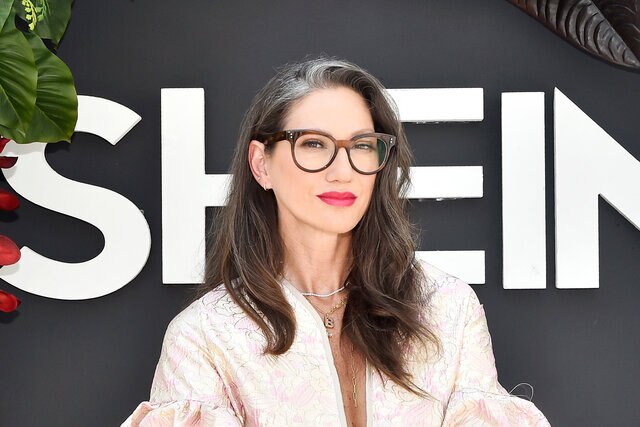 Jenna Lyons poses for a photo at an event.