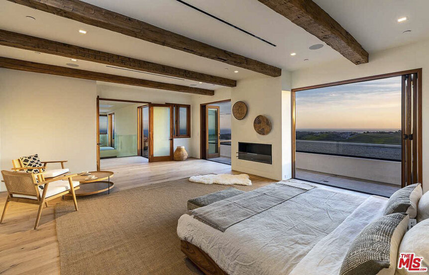 Malibu bedroom