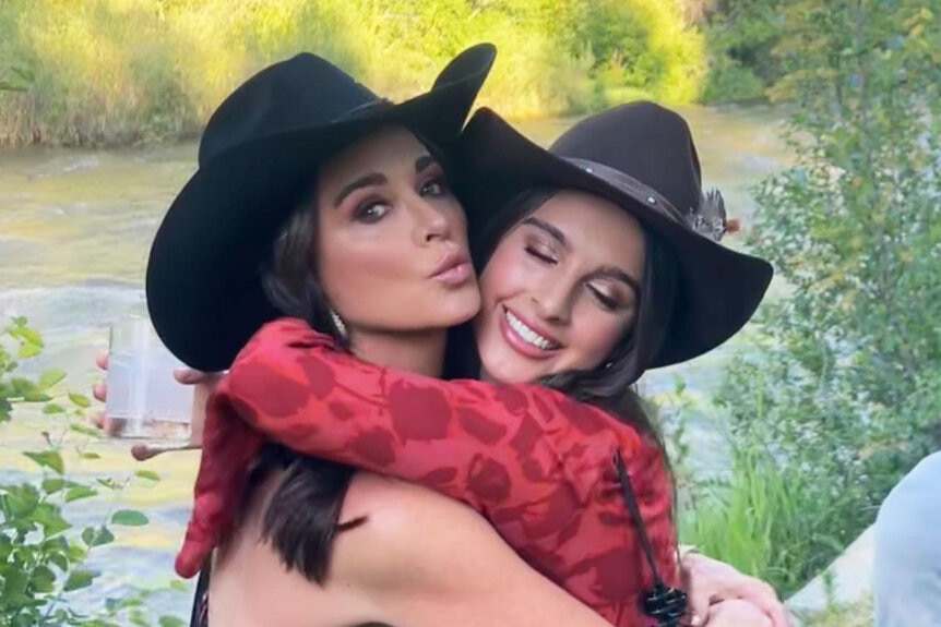 Kyle Richards and Alexia Umansky hugging each other.
